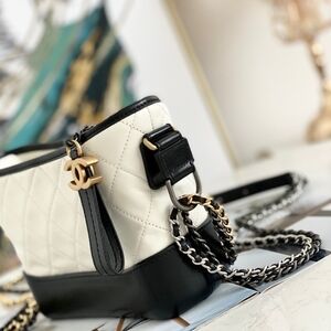 <AUTHENTIC>CHANEL bag